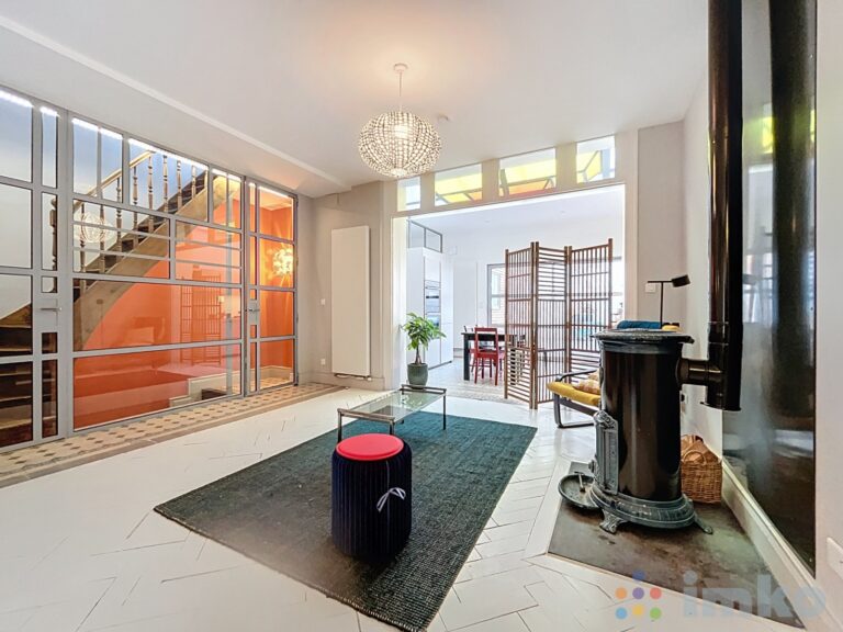 WhatsApp Image 2025-10-28 at 21.33.41 (1)